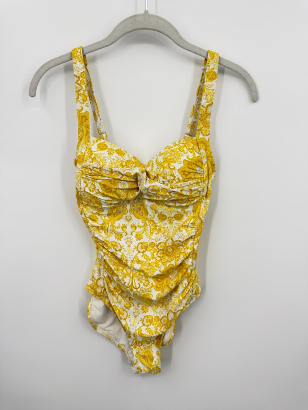 Nip Tuck Swim Joanne One Piece Swimsuit yellow floral sz 4/6